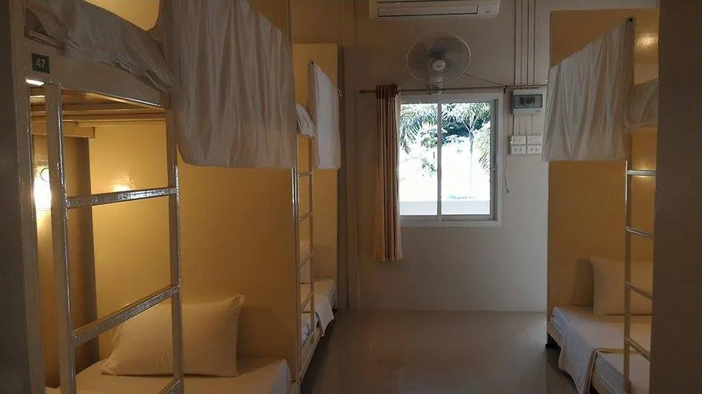 קו טאו The Best Hostel תאילנד